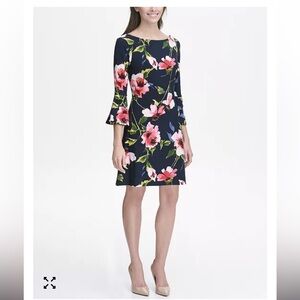 Tommy Hilfiger Jersey A-line Bell Sleeve Dress. Navy. EUC. Size 8.